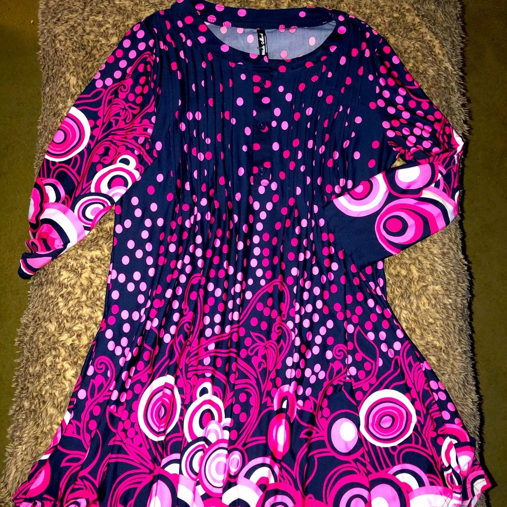 Womens Silky comfortable top.